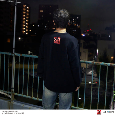 『ゴジラVデストロイア』30周年 シーンイラストスウェット 3(ゴジラ&デストロイア)