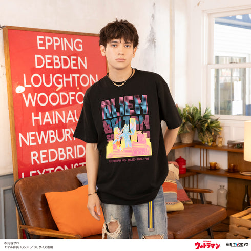 『ウルトラマンシリーズ』第1弾 アメコミイラストTシャツ 1(バルタン星人)ブラック