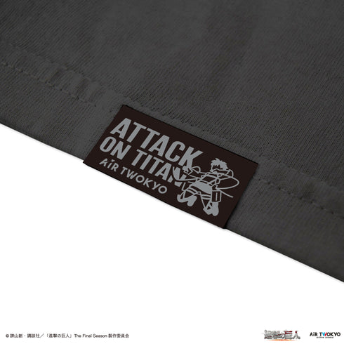 『進撃の巨人』TVアニメ シーンイラストTシャツ 3(本物の敬礼)