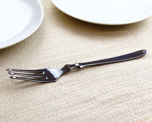 『まちカドまぞく 2丁目』ずるい武器 フォーク