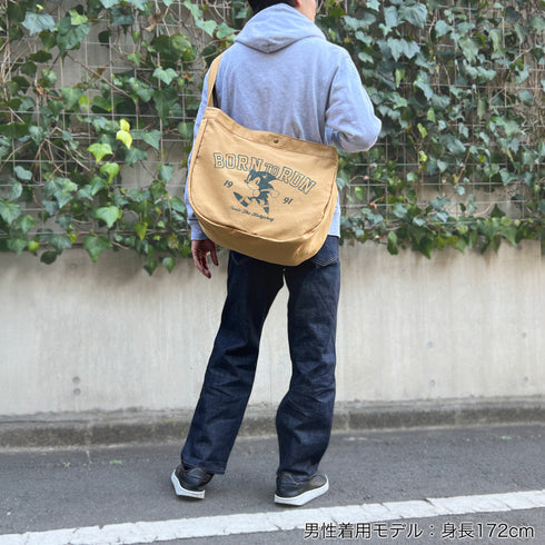 『ソニック・ザ・ヘッジホッグ』クラシックソニック ニュースペーパーバッグ サンドカーキ