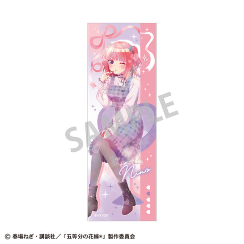 『五等分の花嫁*』ロングスクエア缶バッジ 中野二乃/メイクアップ カミアニTOUCH