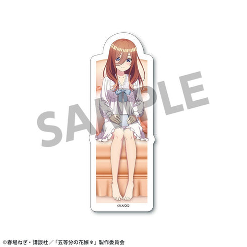 『五等分の花嫁*』描き下ろしダイカットステッカー 中野三玖 ナイトウェア ver.