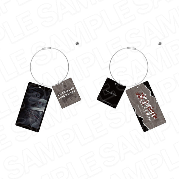 『文字化化』ワイヤー両面キーホルダー 銀髪の男