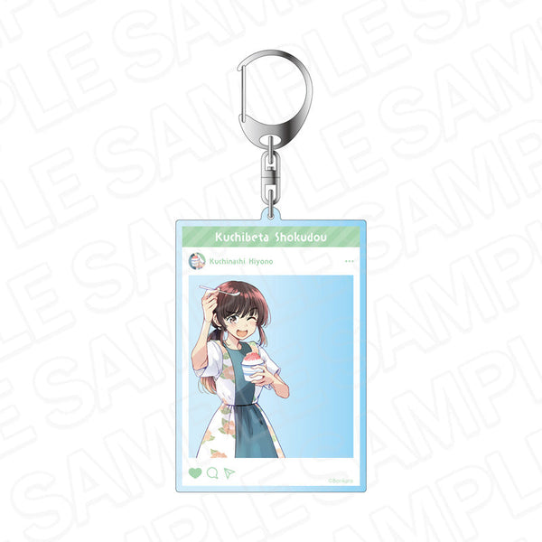 『くちべた食堂』SNS風アクリルキーホルダー くちなし日代乃 縁日食べ歩き ver.