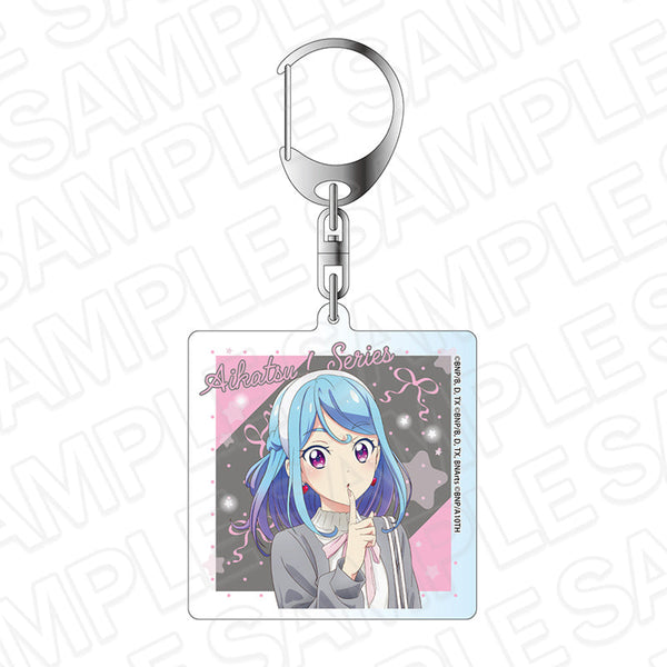 『アイカツ!シリーズ』ホログラムキーホルダー 湊みお ピンク×グレー ver.