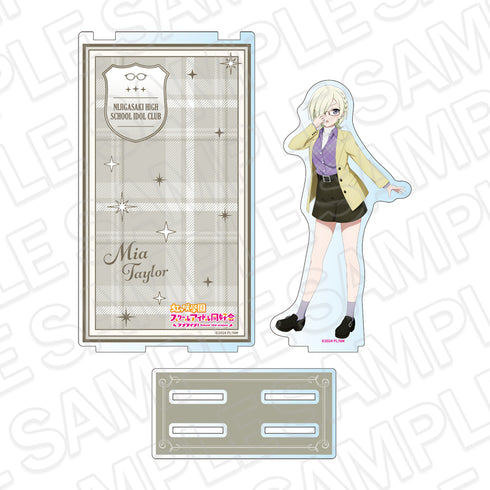 "Love Live! Nijigasaki Academy School Idol Club" Acrylic Diorama: Mia Taylor "Trad & Glass" Ver.