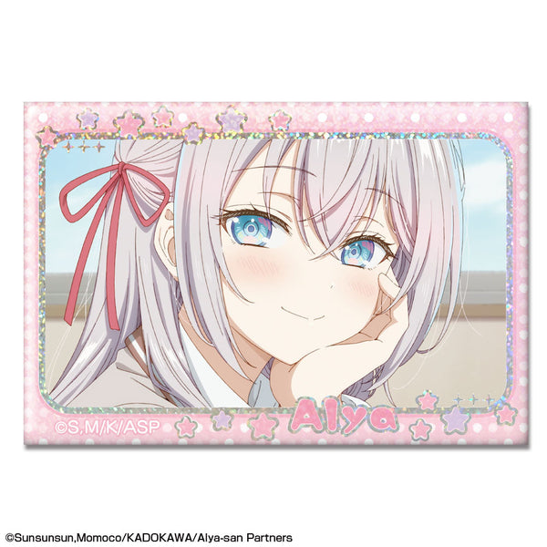 『時々ボソッとロシア語でデレる隣のアーリャさん』ホログラム缶バッジ デザイン01(アーリャ/A)【202509再販】