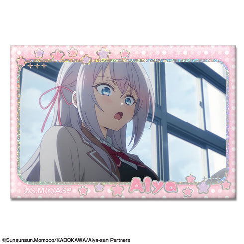 『時々ボソッとロシア語でデレる隣のアーリャさん』ホログラム缶バッジ デザイン02(アーリャ/B)