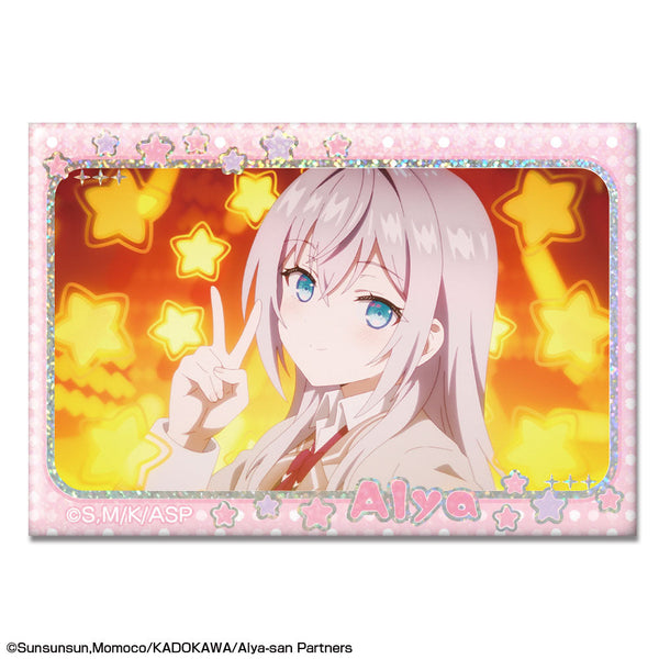 『時々ボソッとロシア語でデレる隣のアーリャさん』ホログラム缶バッジ デザイン04(アーリャ/D)【202509再販】