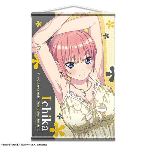 『五等分の花嫁*』B2タペストリー ナイトドレスVer. デザイン01(中野一花)