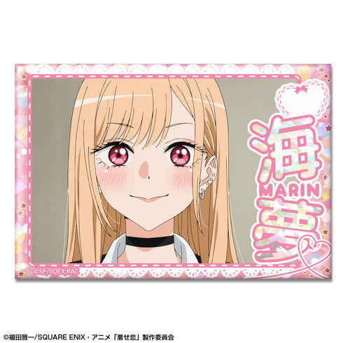 『その着せ替え人形(ビスク・ドール)は恋をするSeason 2』ホログラム缶バッジ デザイン04(喜多川海夢/D)【202512再販】