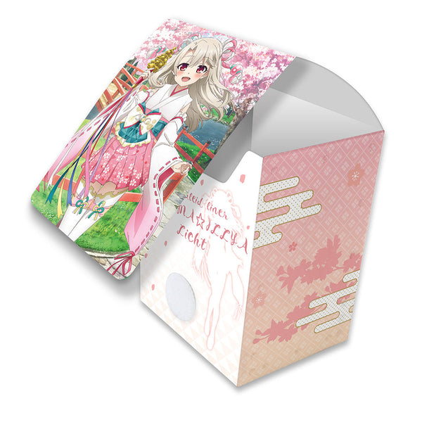 『Fate/kaleid liner プリズマ☆イリヤ Licht 名前の無い少女』描き下ろしデッキケース(イリヤ/巫女)