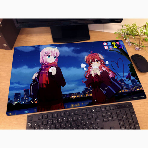 『まちカドまぞく 2丁目』描き下ろしラバーマット(吉田優子&千代田桃/寄り道)