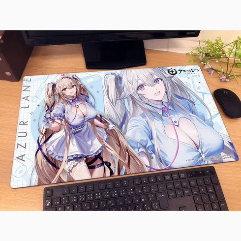 『アズールレーン』描き下ろしラバーマット (アンカレッジ/ナース)