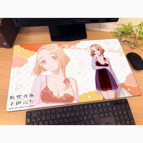 『紫雲寺家の子供たち』描き下ろしラバーマット(紫雲寺万里/ルームウェア)