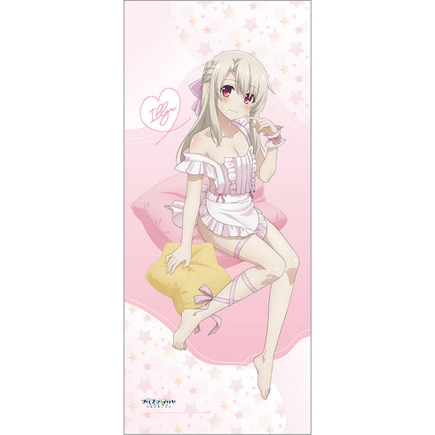 『Fate/kaleid liner プリズマ☆イリヤ Licht 名前の無い少女』描き下ろし 特大タペストリー(イリヤ/エプロン)