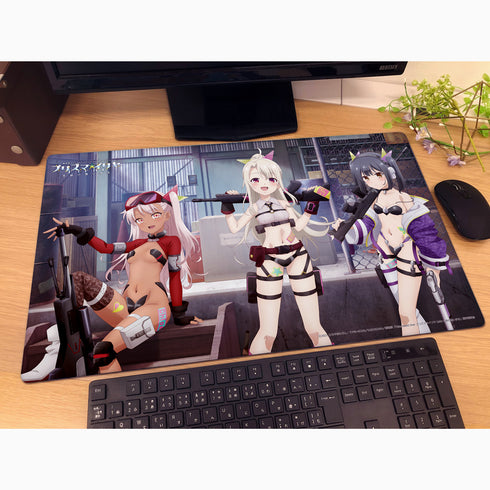 《Fate/kaleid liner 普利斯玛☆伊莉雅 Licht 无名少女》全新绘制橡胶垫(伊莉雅&美游&克洛伊/军装)