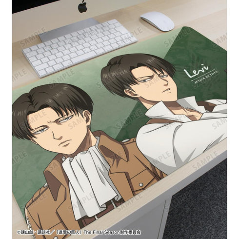 『進撃の巨人』描き下ろし リヴァイ 過去と現在ver. マルチデスクマット【202512再販】