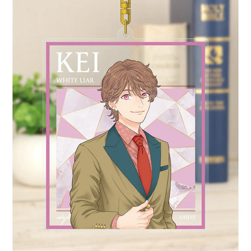 『ホワイトライアー』芹澤 知先生 描き下ろし 白石 慧 カンヌ衣装ver. BIGアクリルキーホルダー