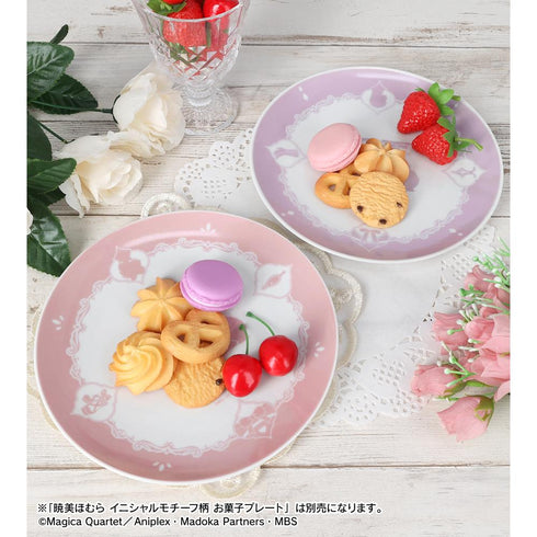 『魔法少女まどか☆マギカ』鹿目まどか イニシャルモチーフ柄 お菓子プレート