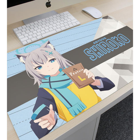『ブルーアーカイブ The Animation』描き下ろし シロコ ショップ店員ver. マルチデスクマット