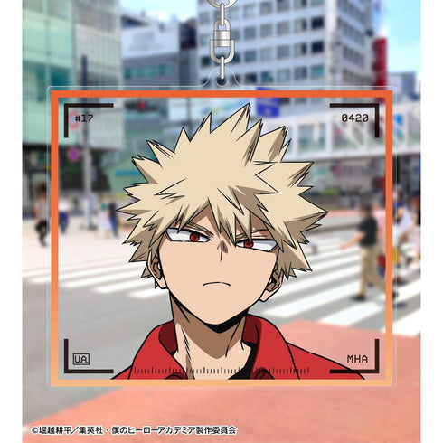 『僕のヒーローアカデミア』描き下ろし 爆豪勝己 記念撮影ver. BIGアクリルキーホルダー【202608再販】