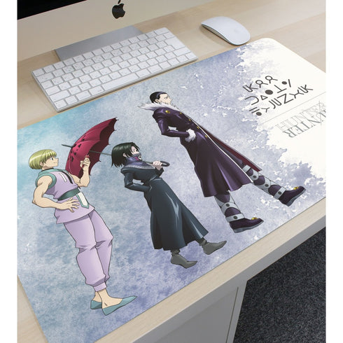 『HUNTER×HUNTER』描き下ろし クロロ&シャルナーク&フェイタン 歩みver. マルチデスクマット【202609再販】