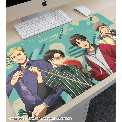 『進撃の巨人』描き下ろし 集合 レトロ風ファッションver. マルチデスクマット【202511再販】