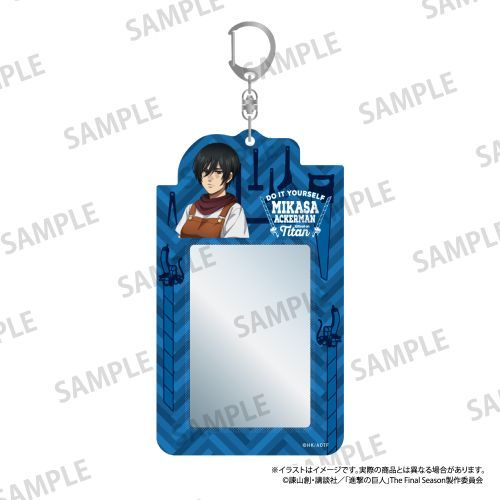 『進撃の巨人』カードケースキーホルダー ミカサ・アッカーマン(DIY)