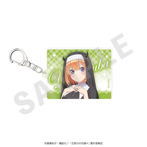 『五等分の花嫁*』アクリルキーホルダー 小悪魔シスターver.(中野四葉)
