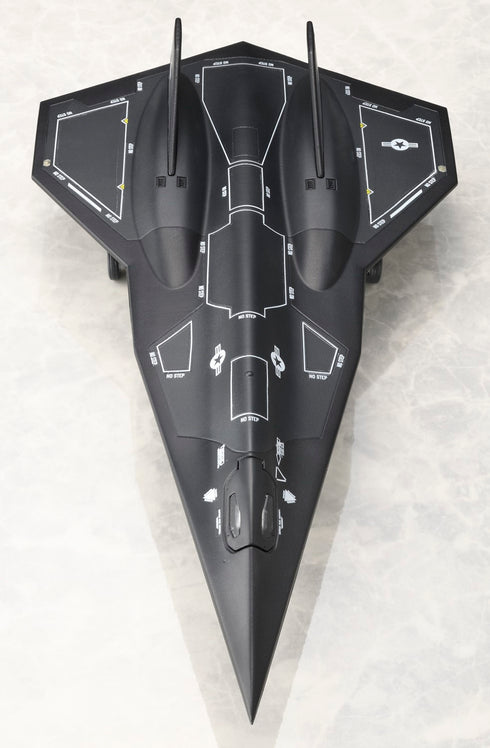 《捍衛戰士:獨行俠》1/100比例 暗星 已上色完成品模型【202610 再版】
