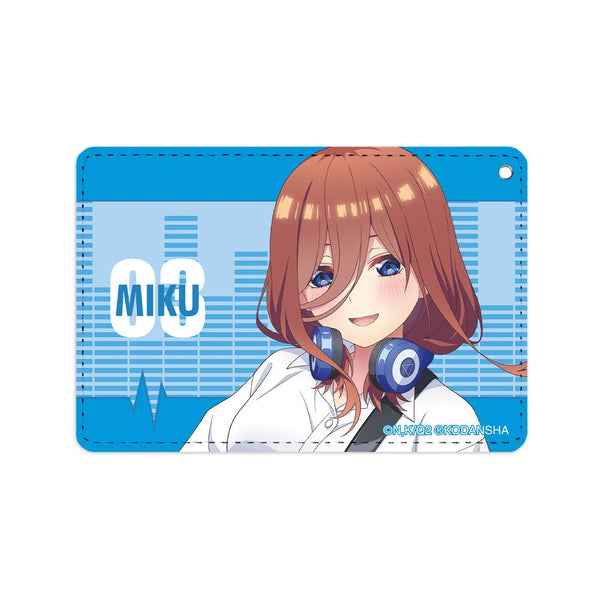 『五等分の花嫁∫∫』描き下ろしイラスト 中野三玖 ギター演奏ver. 1ポケットパスケース【202501再販】