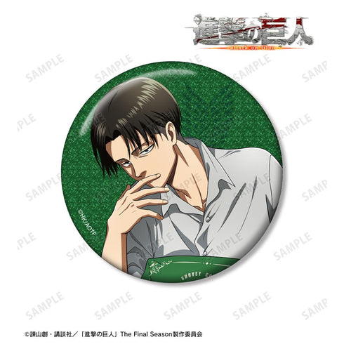 『進撃の巨人』描き下ろし リヴァイ リラックスver. 76mmグリッター缶バッジ【202511再販】