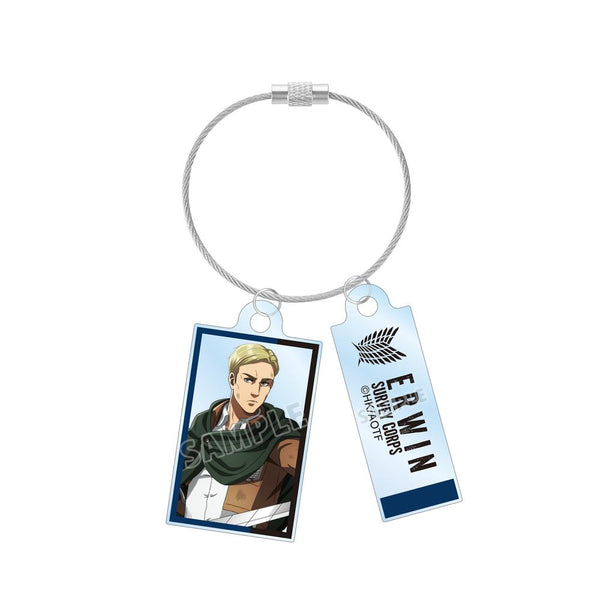 『進撃の巨人』描き下ろし エルヴィン 戦いの後でver. 2連ワイヤーアクリルキーホルダー【202511再販】