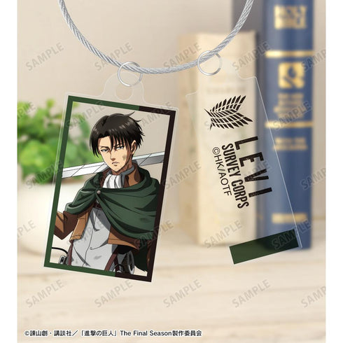 『進撃の巨人』描き下ろし リヴァイ 戦いの後でver. 2連ワイヤーアクリルキーホルダー【202511再販】
