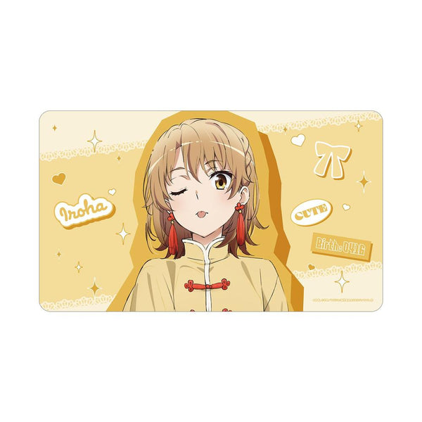 『やはり俺の青春ラブコメはまちがっている。完』描き下ろし 一色いろは かわいい私服ver. マルチデスクマット【202605再販】