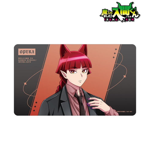 『魔入りました!入間くん』描き下ろし オペラ ブラックコーデver. マルチデスクマット