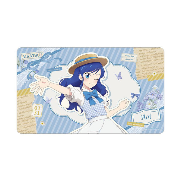 『アイカツ! 10th STORY ~未来へのSTARWAY~』描き下ろし 霧矢あおい カントリーワンピースver. マルチデスクマット