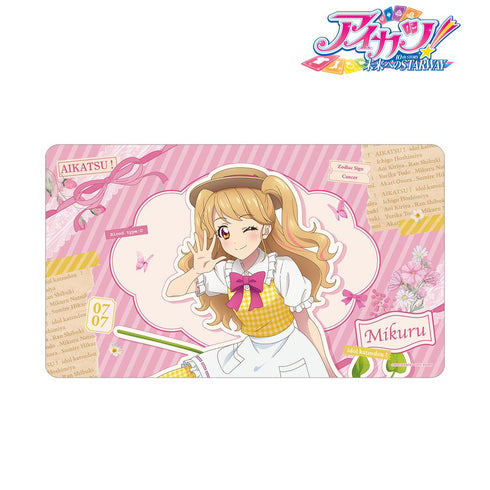 『アイカツ! 10th STORY ~未来へのSTARWAY~』描き下ろし 夏樹みくる カントリーワンピースver. マルチデスクマット