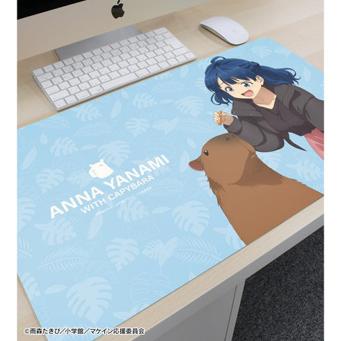『負けヒロインが多すぎる!』描き下ろし 八奈見 杏菜 動物とのふれあいver. マルチデスクマット