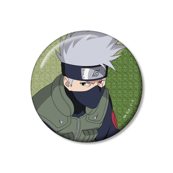 『NARUTO-ナルト- 疾風伝』描き下ろし はたけカカシ 木の上での戦闘ver. 75mmグリッター缶バッジ