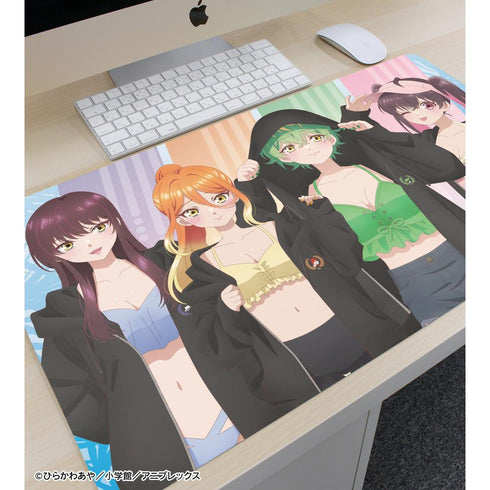 『帝乃三姉妹は案外、チョロい。』描き下ろし 集合 ビーチデートver. マルチデスクマット ver.B