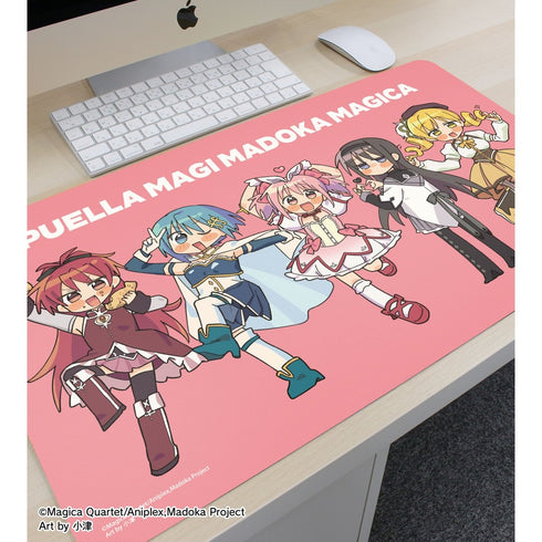『魔法少女まどか☆マギカ』描き起こし 集合 魔法少女衣装ver. Art by 小津 マルチデスクマット【202609再販】
