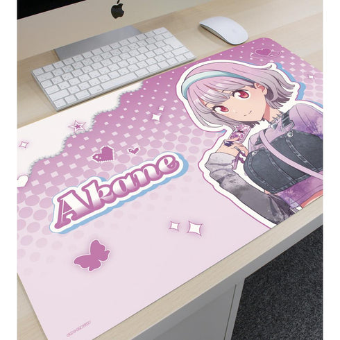 『グリッドマンユニバース』描き下ろし 新条アカネ Y2K ver. マルチデスクマット