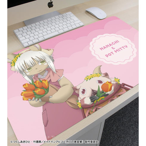 『メイドインアビス 烈日の黄金郷』描き下ろし ナナチ&壺ミーティ 花屋ver. マルチデスクマット