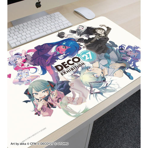 『DECO*27 feat.初音ミク EXHIBITION Produced by DECO*27 / OTOIRO』キービジュアル マルチデスクマット
