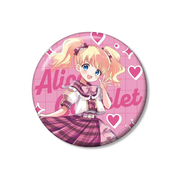 『きんいろモザイク』原悠衣先生 描き下ろし アリス・カータレット アイドル風衣装ver. 100mm缶バッジ