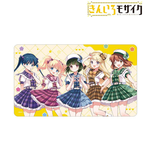 『きんいろモザイク』原悠衣先生 描き下ろし 集合 アイドル風衣装ver. マルチデスクマット