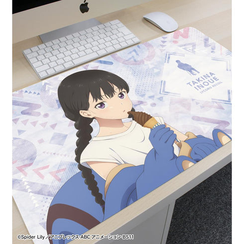 『リコリス・リコイル』描き下ろし 井ノ上たきな 着ぐるみver. マルチデスクマット